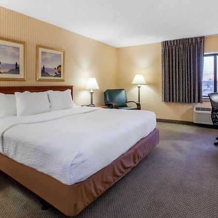 La Quinta Inn By Wyndham Detroit Southgate Eksteriør bilde